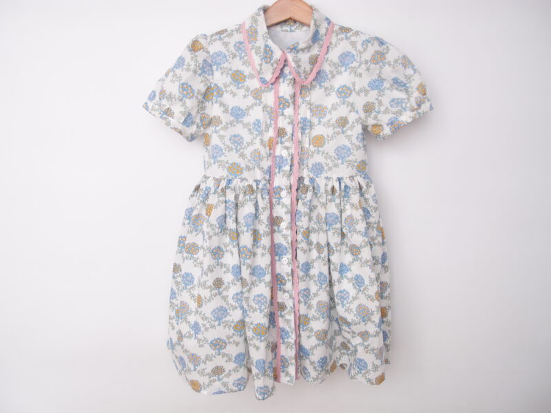 button front short sleeves white blue flowers dress for girls with collar